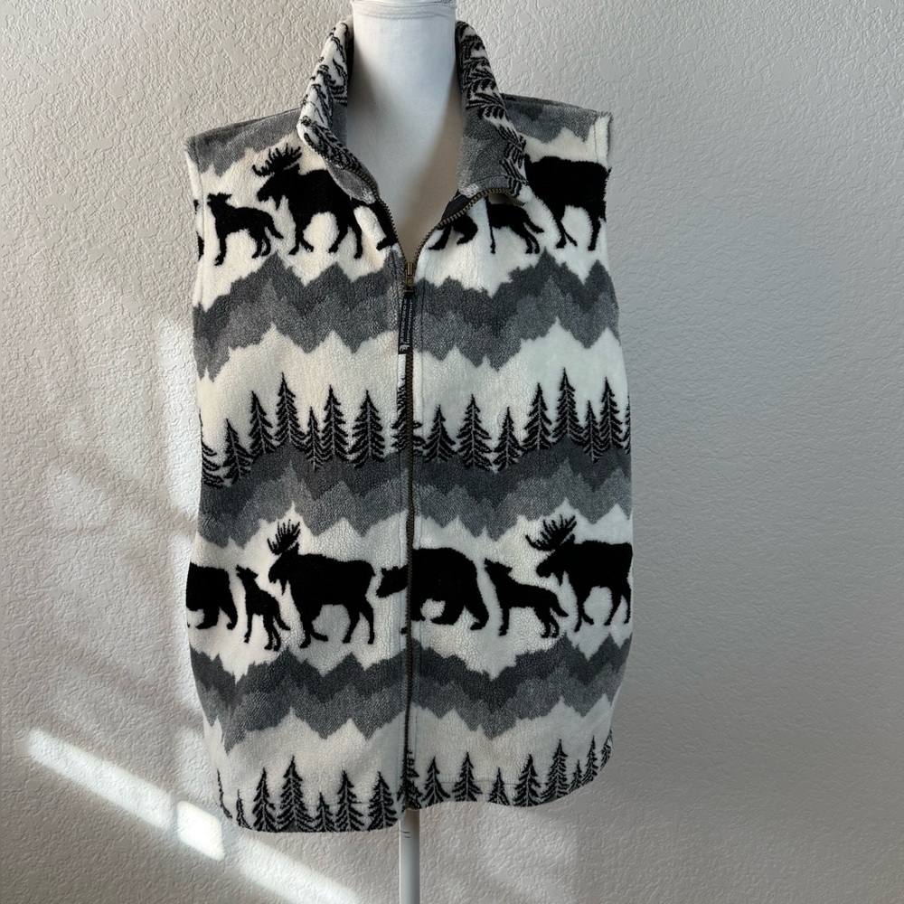 Northern Lifestyles Moose Bear‎ coyote graphic Fleece Vest size Large
